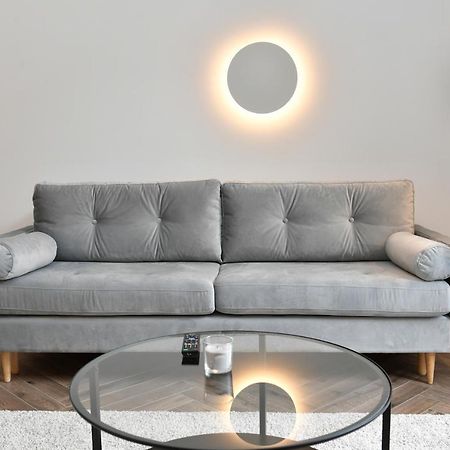 1 Bedroom Apartment Next To Monaco โบโซเลย ภายนอก รูปภาพ